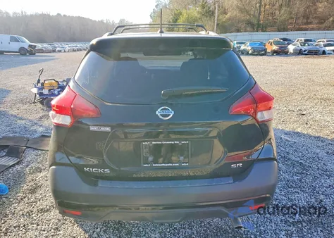2019 Nissan Kicks S z USA, uszkodzony, nr VIN 3N1CP5CU5KL512236
